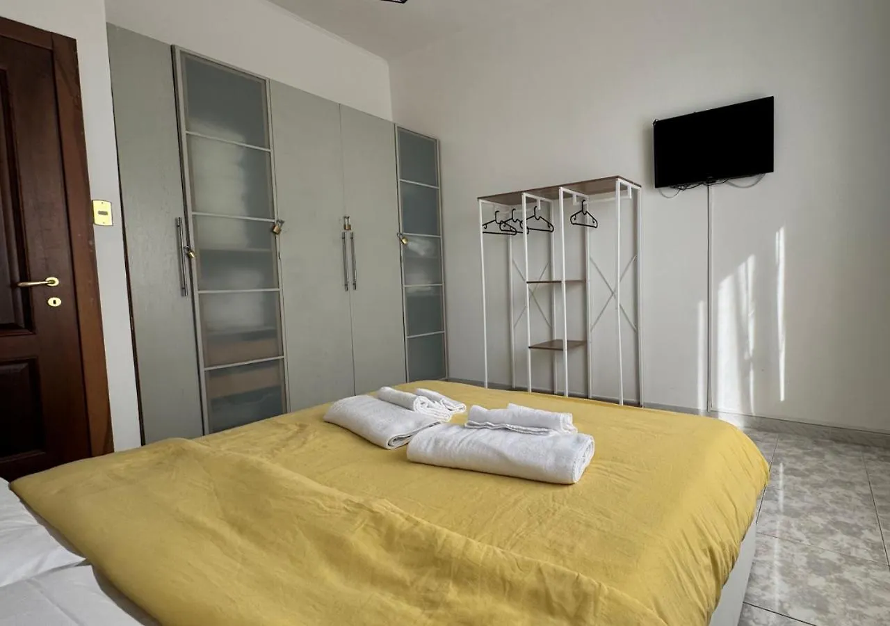 Corso Novara - 8 Posti Letto E Self Check-In Vicino La Stazione Centrale Di Napoli Apartment