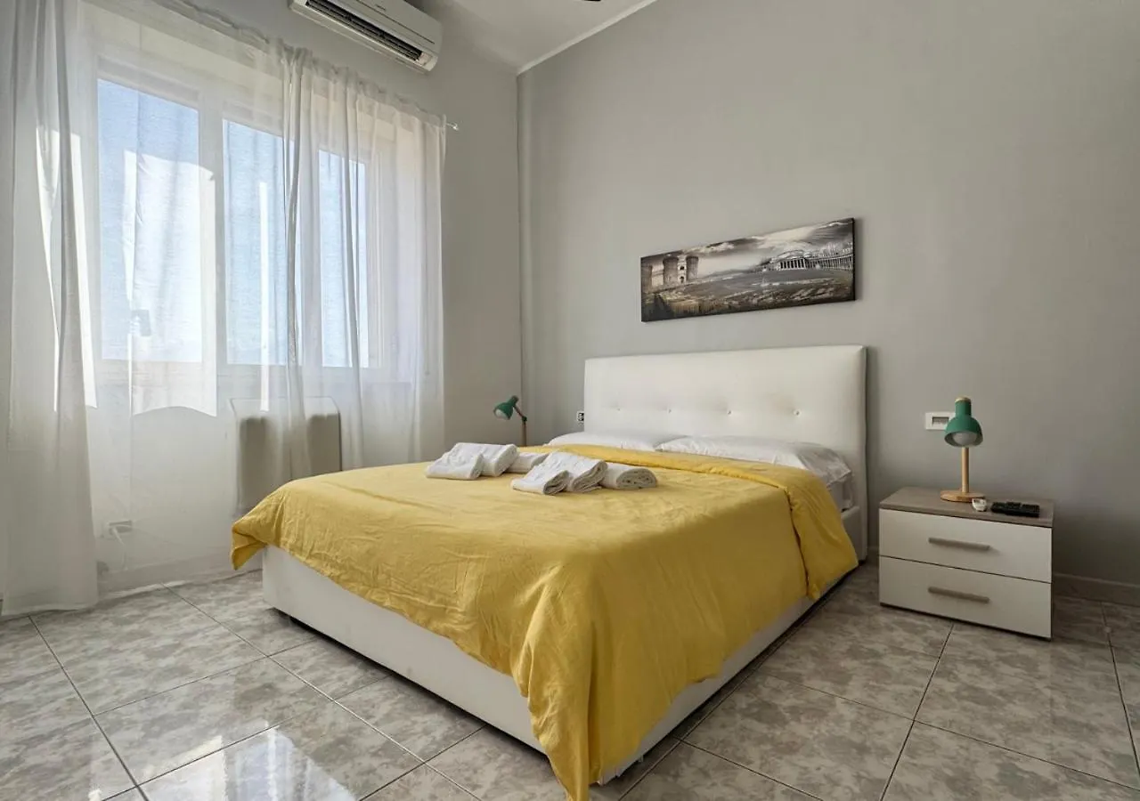 Corso Novara - 8 Posti Letto E Self Check-In Vicino La Stazione Centrale Di Napoli Neapol